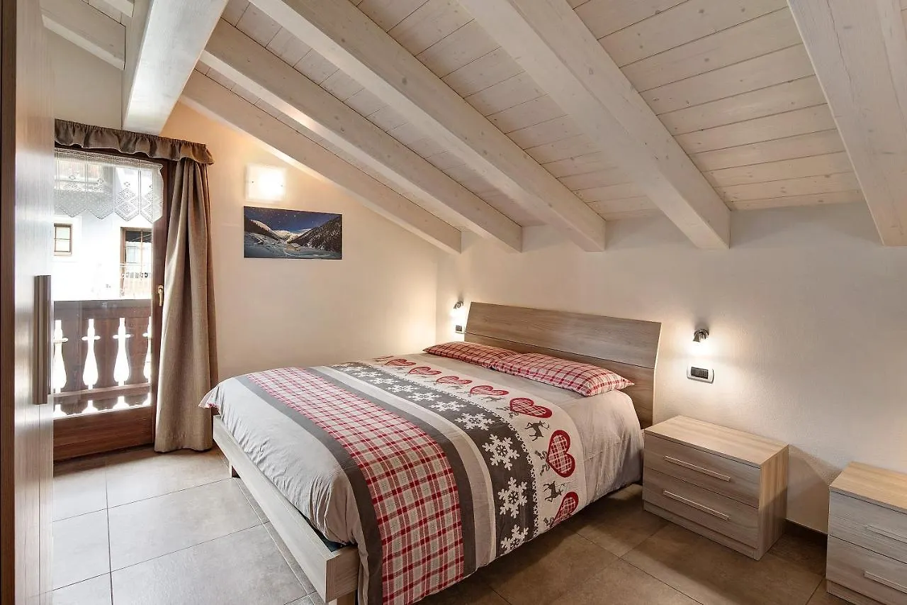 Apartamento Appartamenti Arcobaleno Arancione Livigno